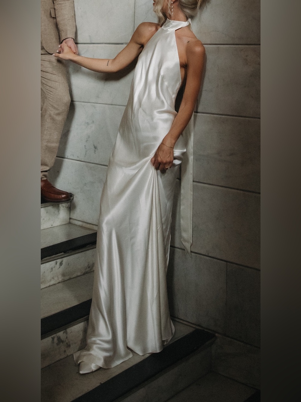 Michelle Mason Ivory backless halter dress, 100% silk - Picture 6 of 7
